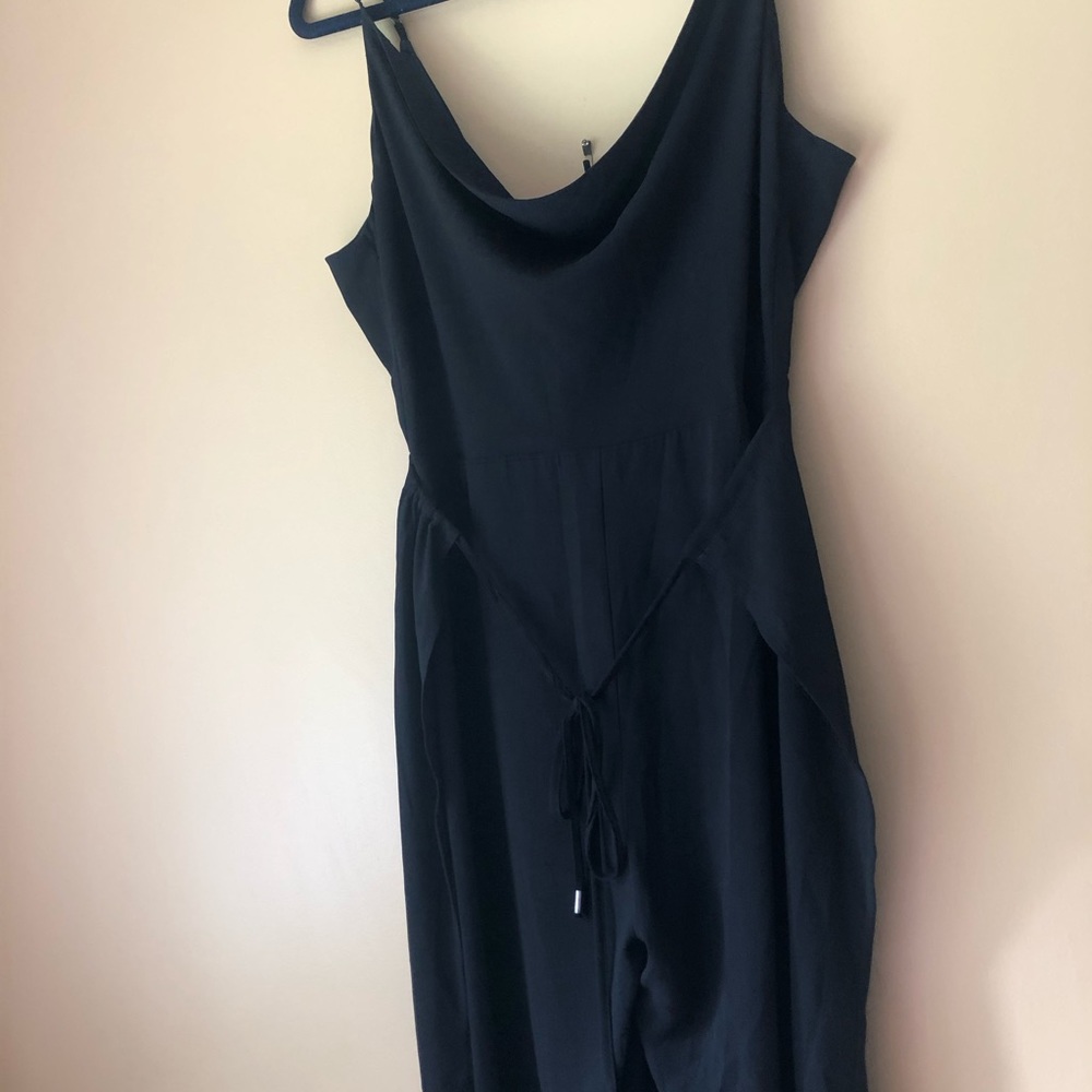 Cowl neck jumpsuit - Picture 4 of 6